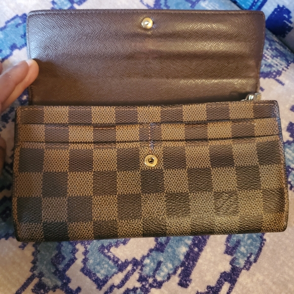 Louis Vuitton Damier Ebene Sarah Wallet Luxury Made in Spain 2007 - Picture 9 of 17